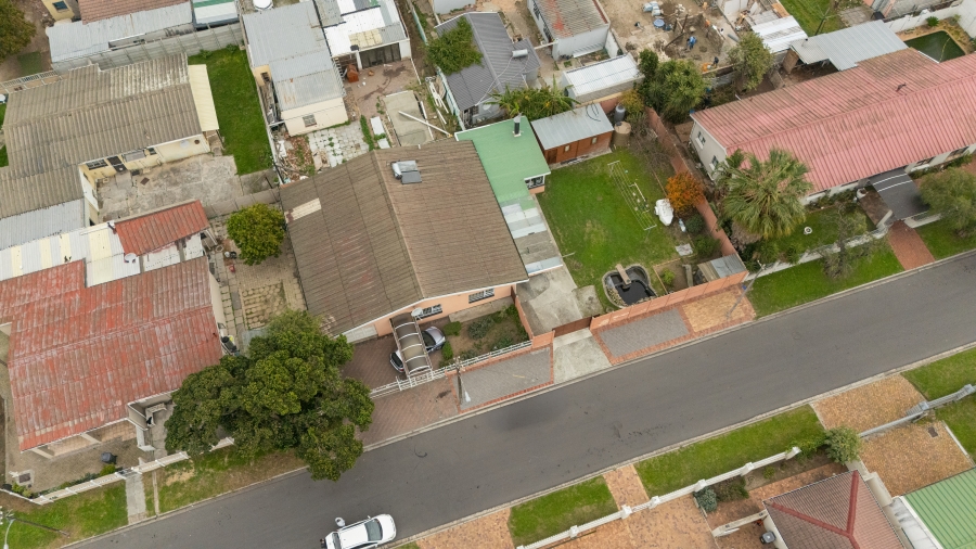 3 Bedroom Property for Sale in Parow Valley Western Cape